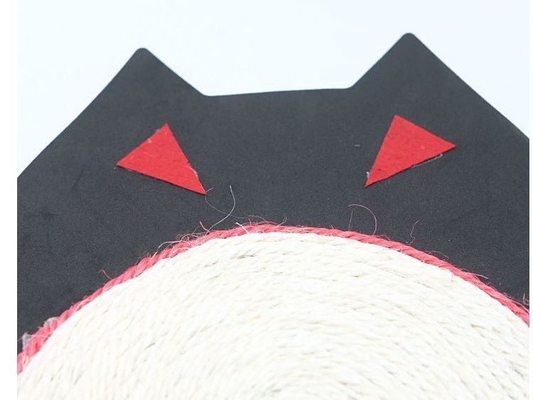 Bat-Shaped Cat Scratcher – Sisal Rope Claw Grinding Mat with EVA Base