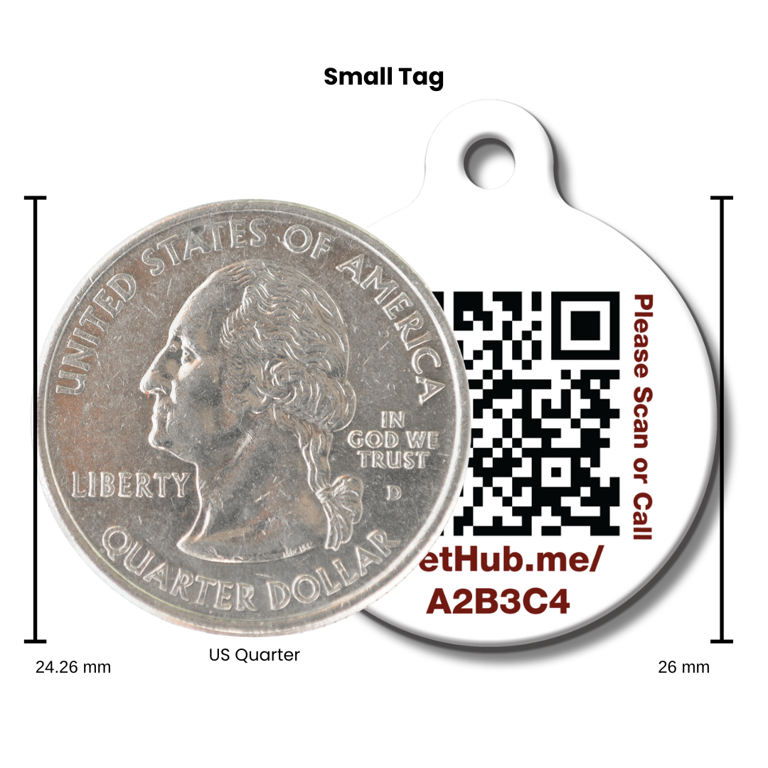 US quarter next to a small round tag with a QR code and text, measuring 26mm in diameter.