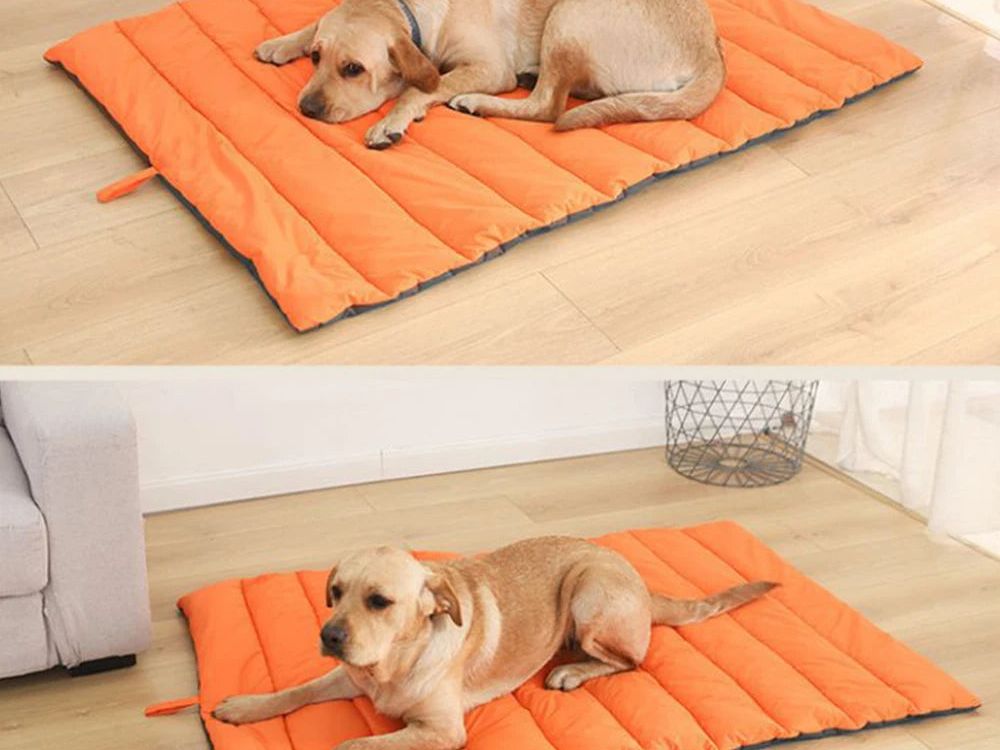 Portable Pet Mat Cat and Dog Mat Outdoor Waterproof Dog Beds for with Storage Carry Bag Outdoor Camping Easy to Clean Mat