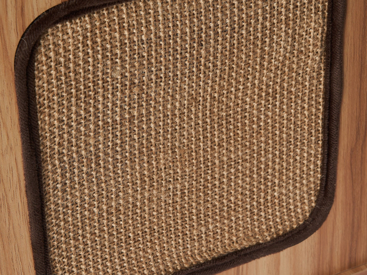 Purr-View Retro TV Cat Condo with Jute Scratching Pad & Washable Mat, Ball Toy Antenna, White & Tan, 20" L X 11.5" W X 16" H