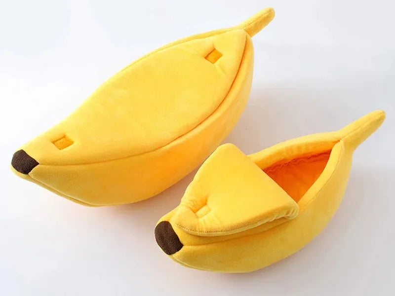 Cozy Banana Cat Bed – Winter Comfort Nest for Cats & Small Dogs
