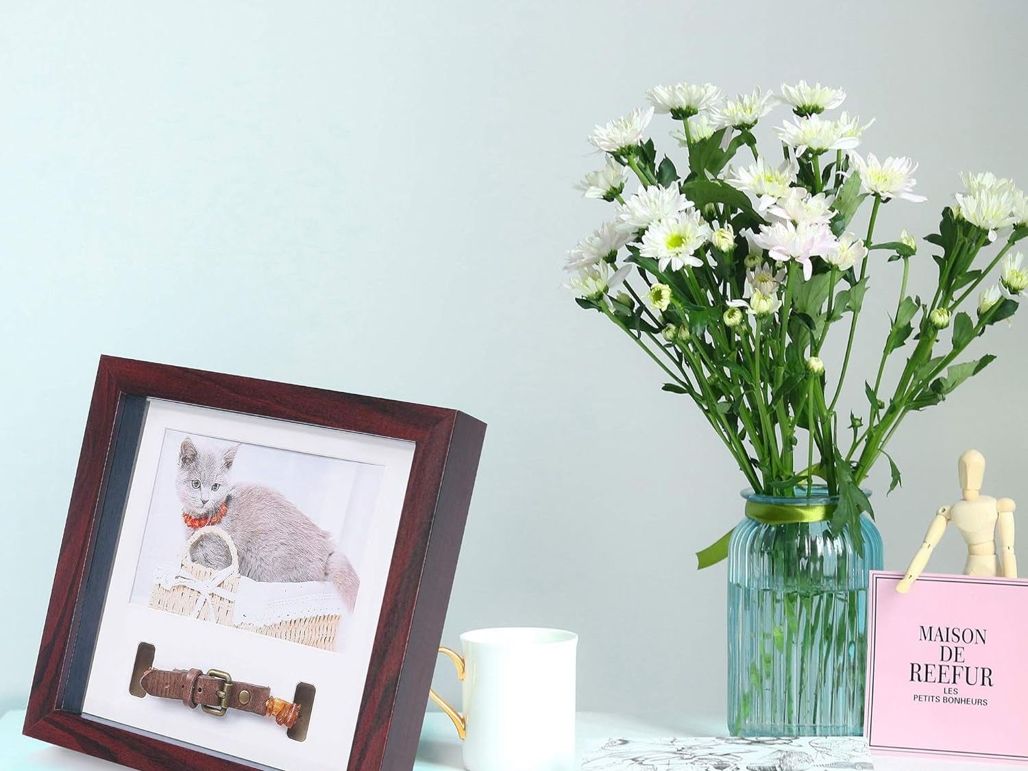 Mahogany Pet Memorial Picture Frame - Sentimental Tribute for Dog and Cat Loss, Keepsake Frame for Remembrance and Sympathy Gifts